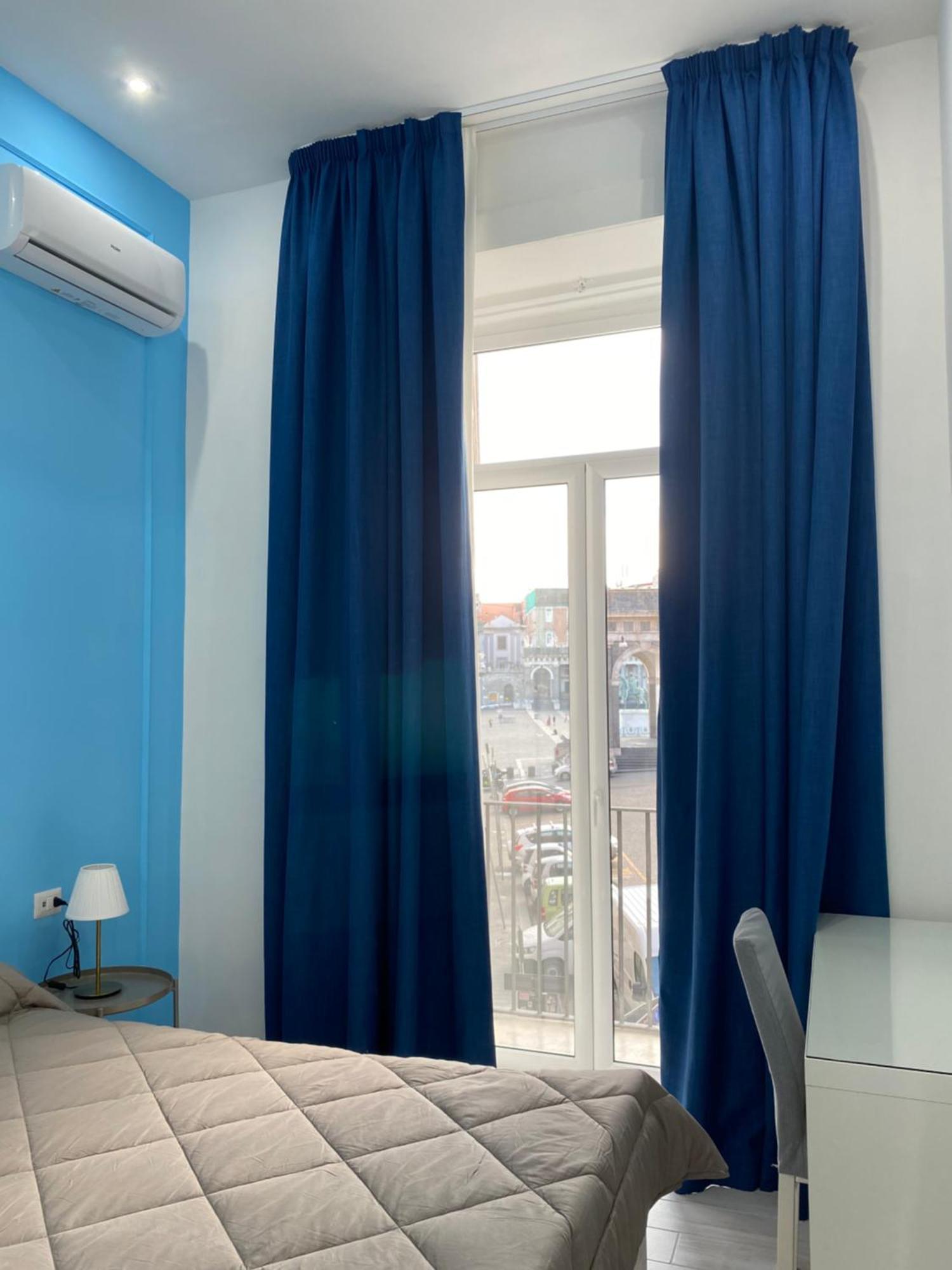 나폴리 Sogni Di Chiaia B&B 외부 사진